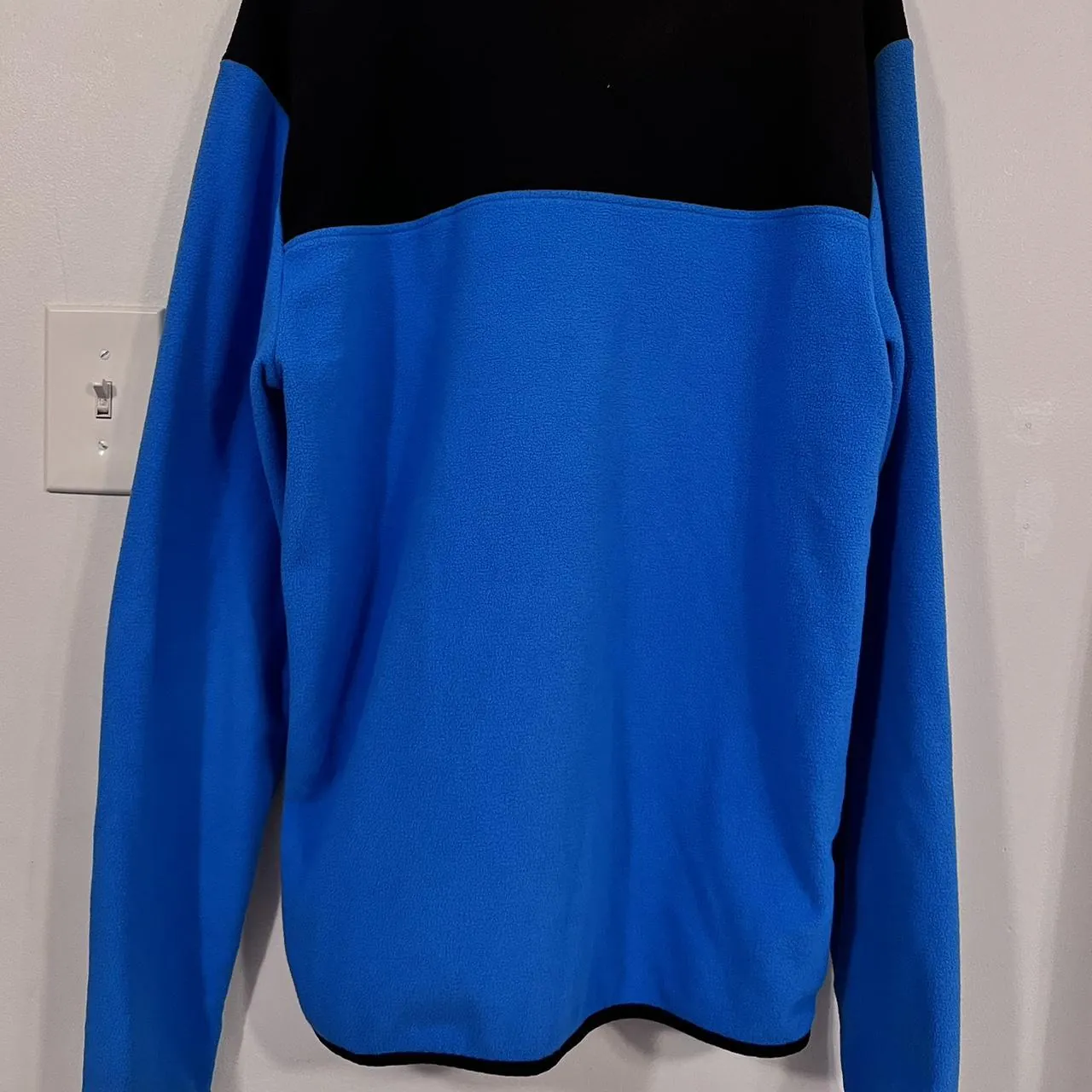 Blue Northface Men’s Glacier Pullover Sweater, photo 2 of 3