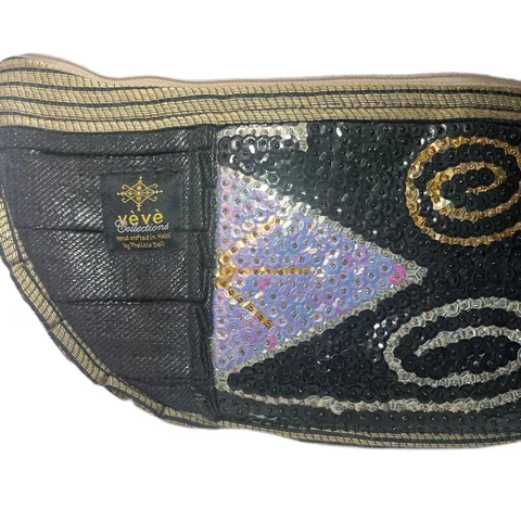 Veve Collection Vintage Clutch Purse