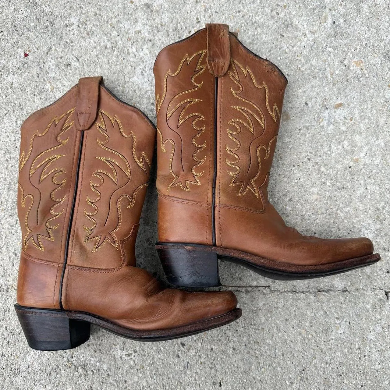 Old West Brown Leather Cowboy Boots, photo 1 of 7