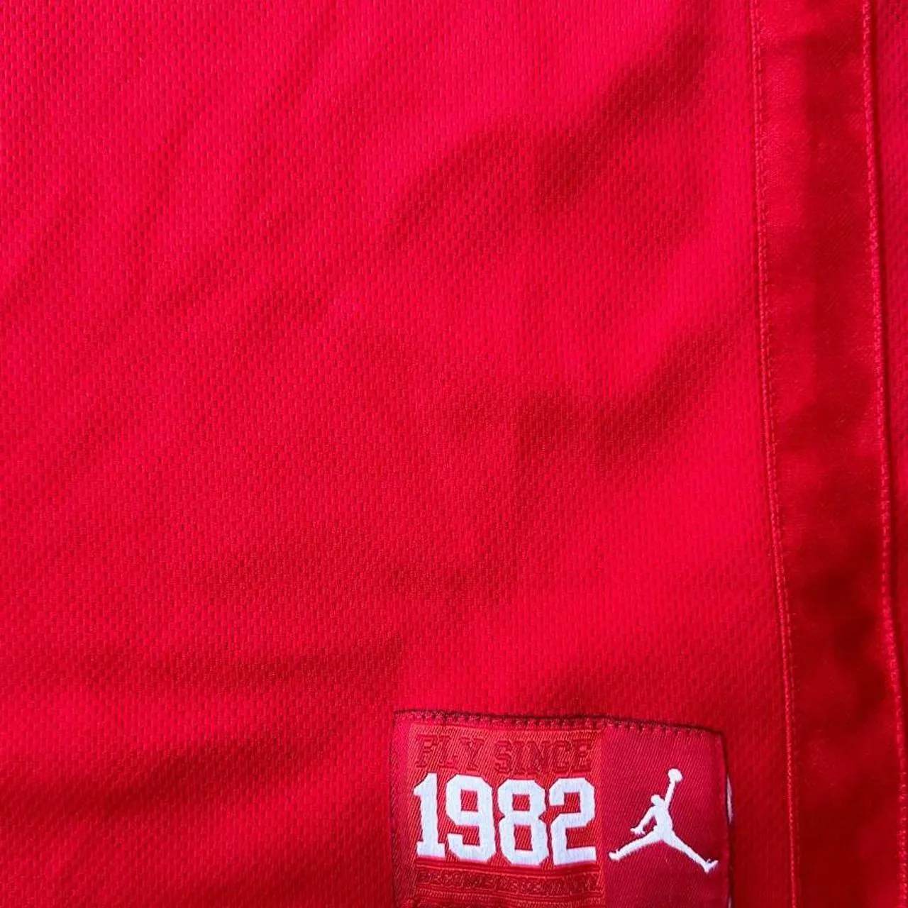 Micheal Jordan #23 Air Jordan 1982 Red Jersey, photo 4 of 6