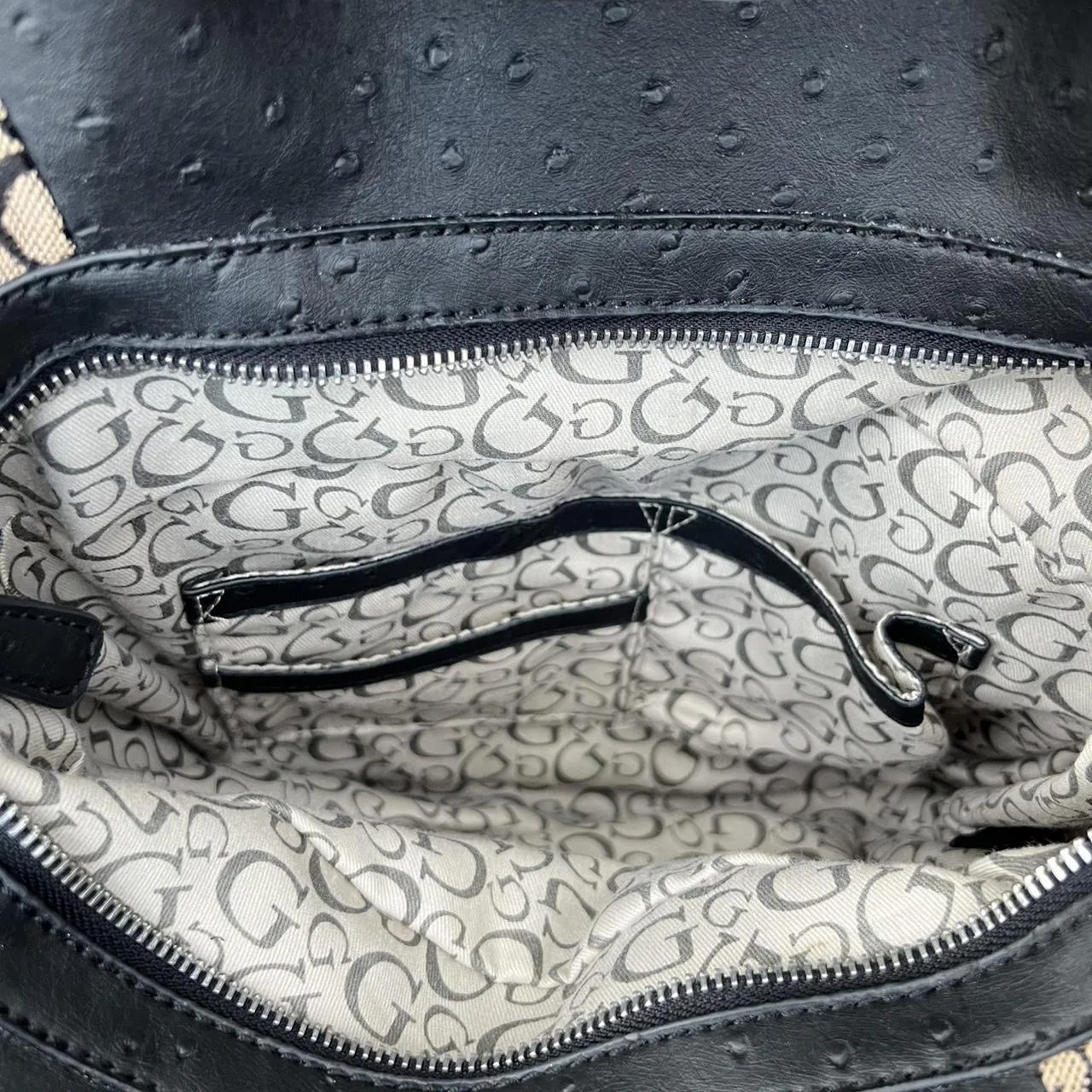 Vintage Guess Tan Handbag with Monogram, photo 7 of 8