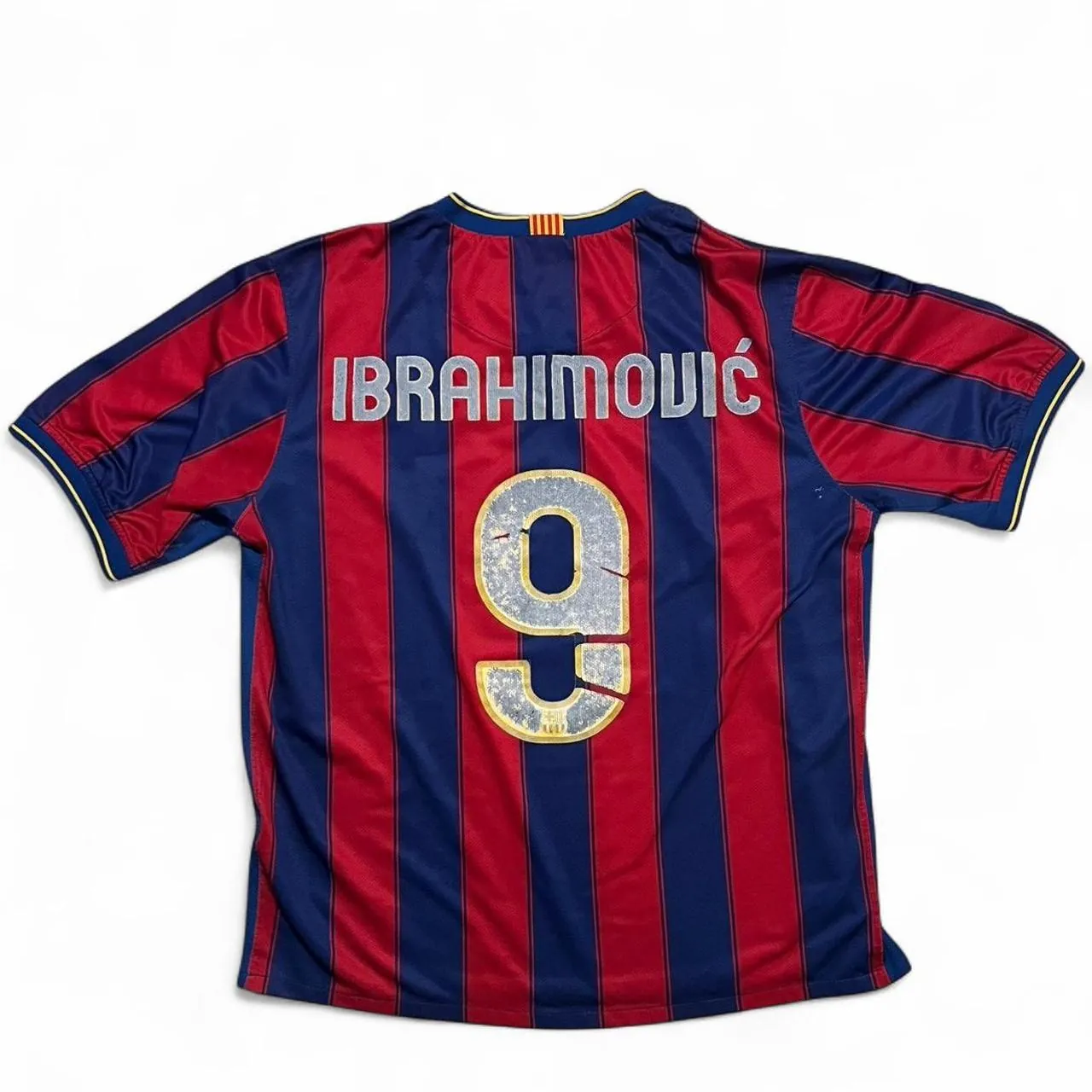 Rare Nike Barcelona Zlatan Ibrahimovic 2009/10 Football/Soccer Jersey #9, photo 3 of 3