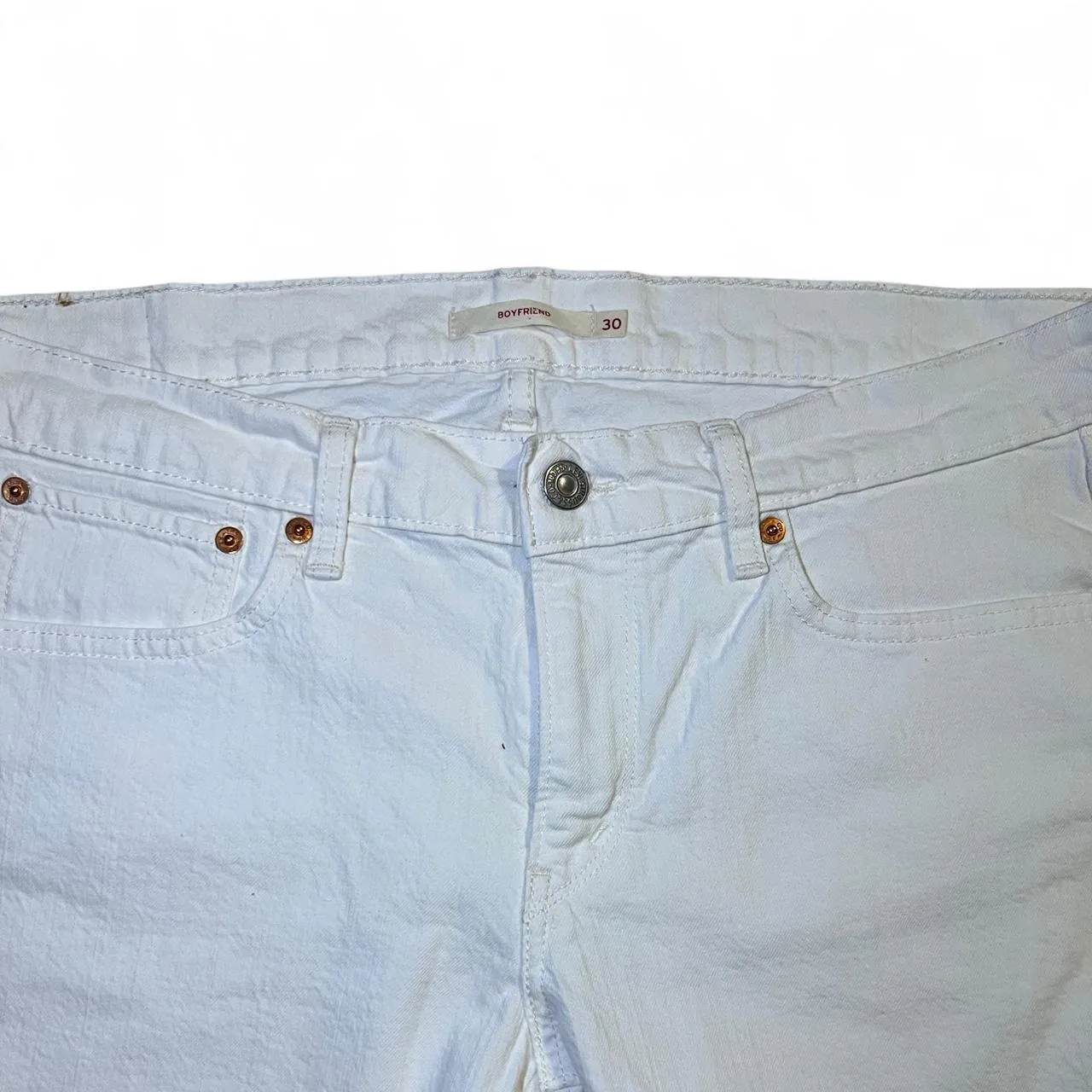 Vintage Levi’s White Denim Shorts, photo 2 of 5