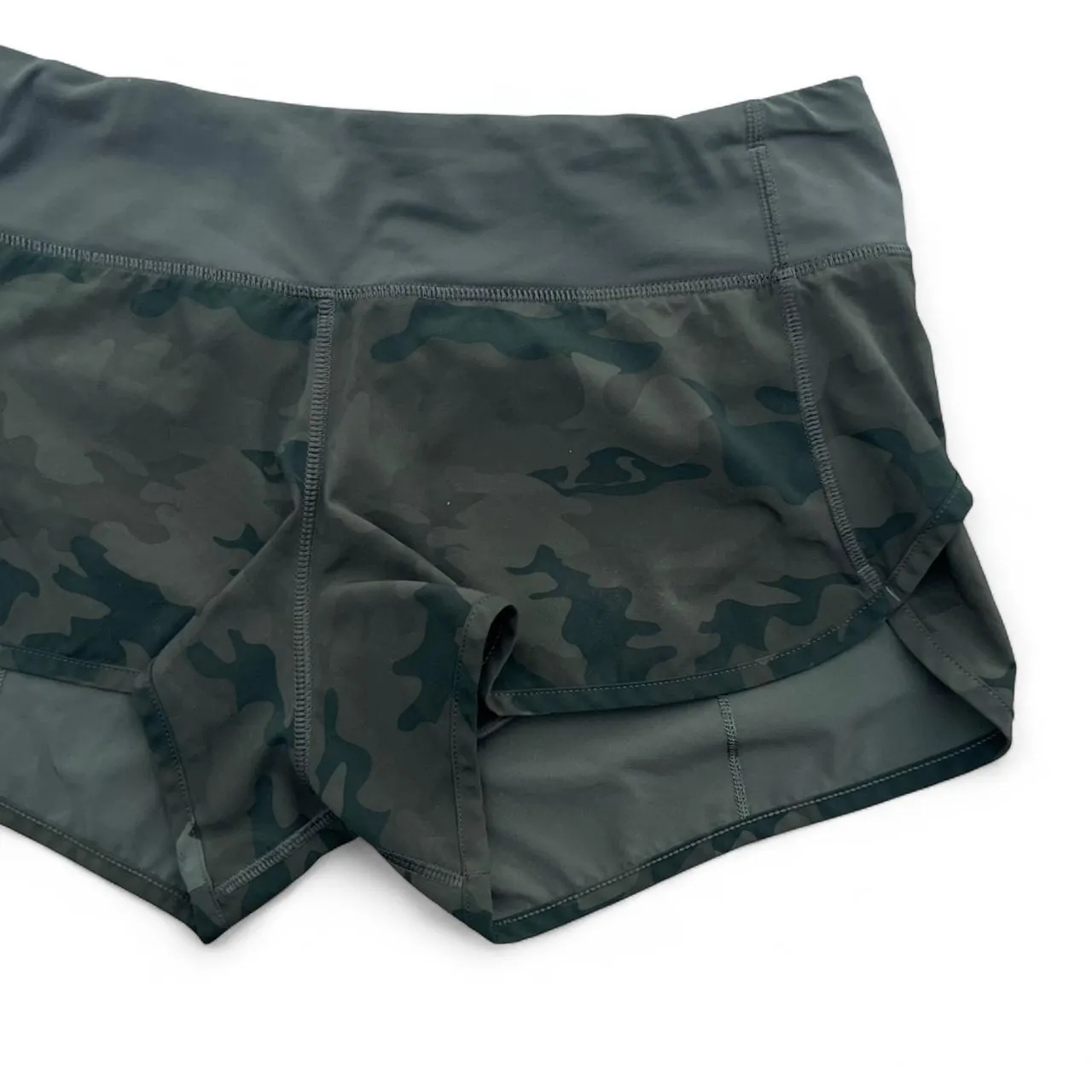 Lululemon Green Camo Speed Up Shorts, photo 2 of 5