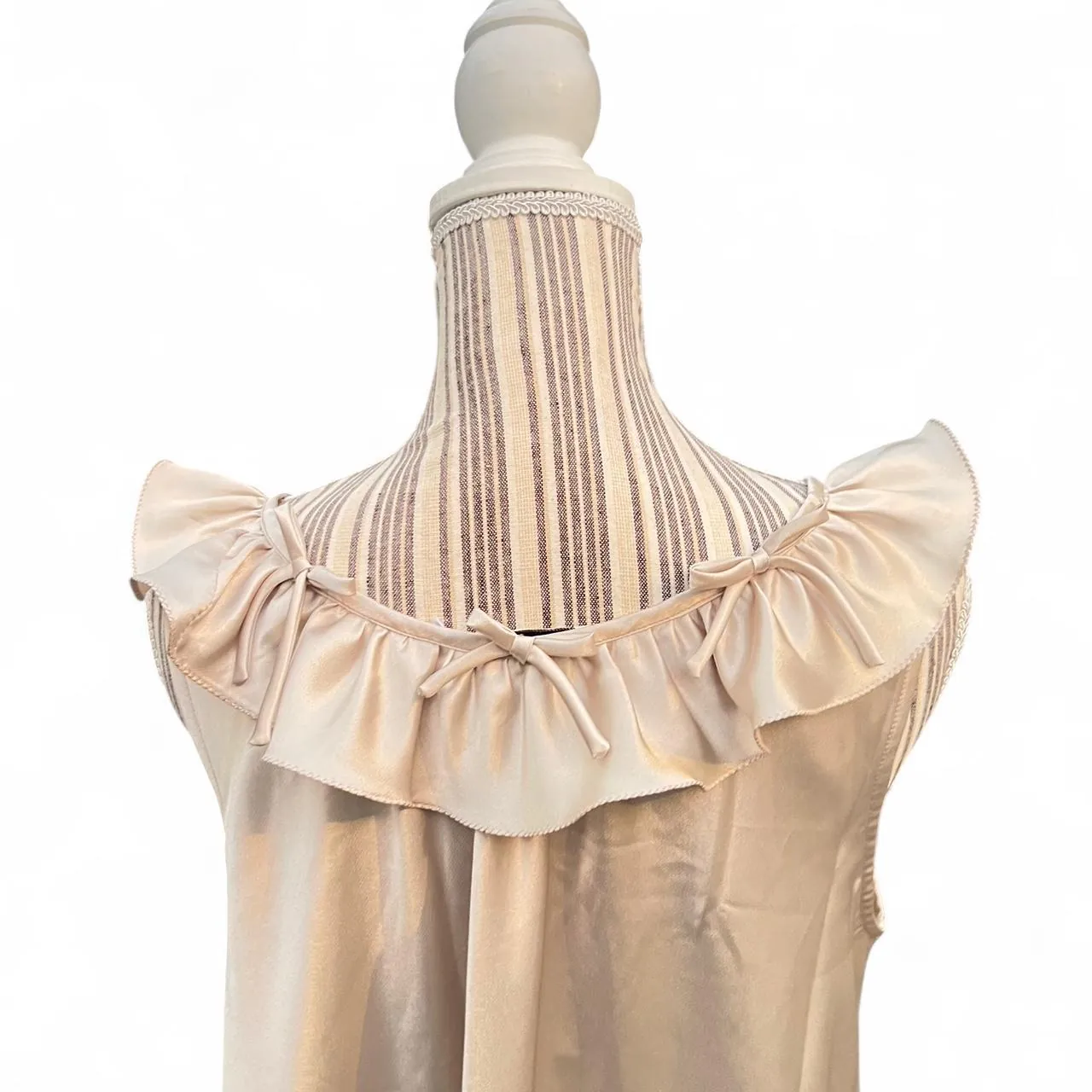 Vintage Cordelia Beige Bow Pleated Satin Dress, photo 4 of 5